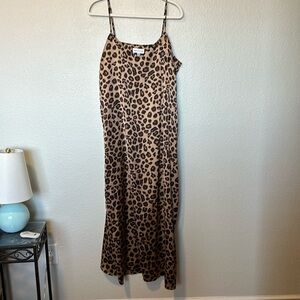 Leopard print slip dress 🐆 ❤️